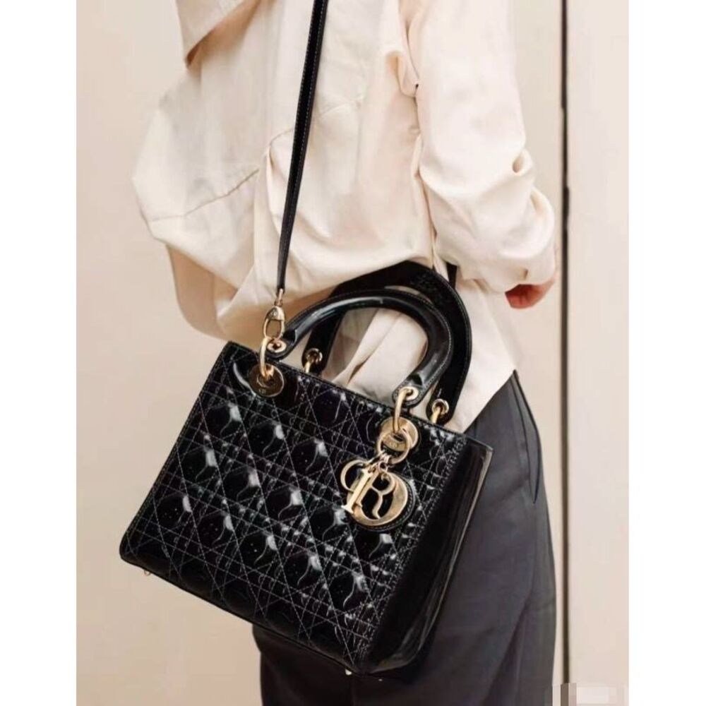 Dior Women Pre-Loved Bag Very Good Condition - Picture 8 of 9